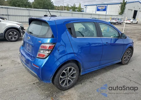 2020 Chevrolet Sonic Lt z USA, uszkodzony, nr VIN 1G1JD6SB2L4136565